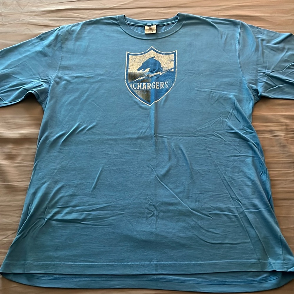 Los Angeles chargers Reebok XL powder blue short sleeve shirt